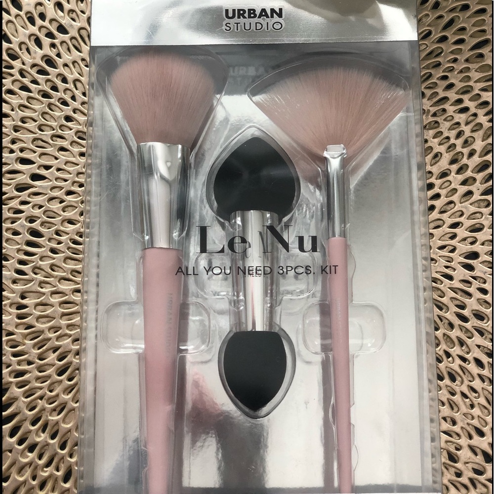 New Urban Studio Vegan Bristles 3 pcs. Kit.